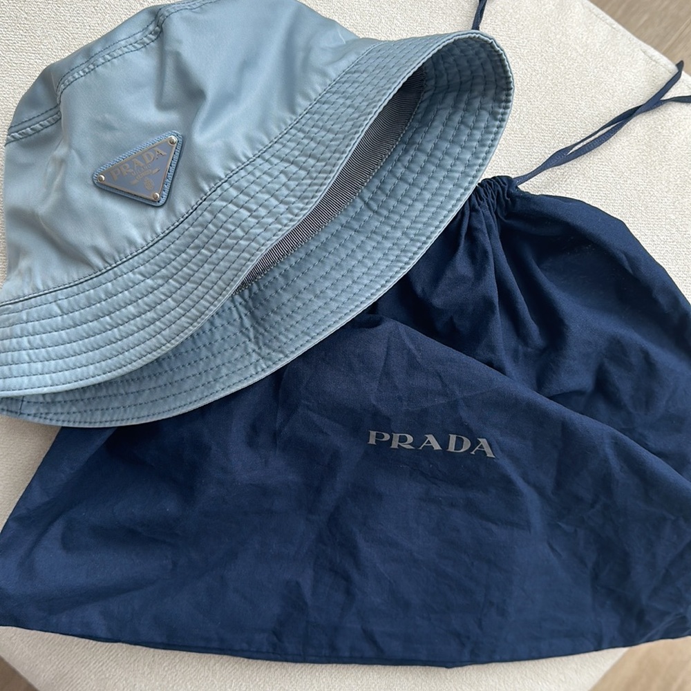 PRADA RE-Nylon bucket hat with dust bag - Picture 3 of 10